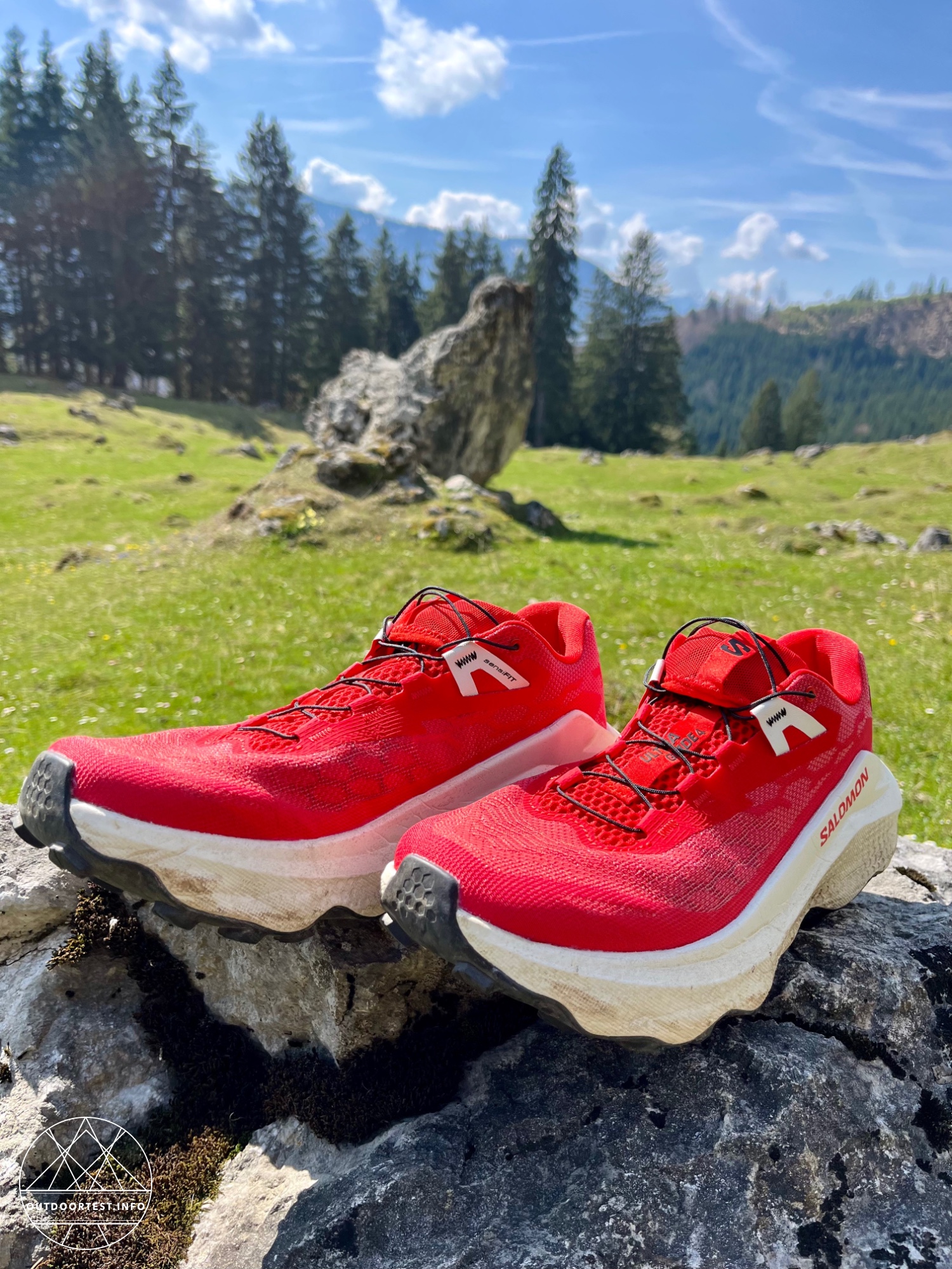 Salomon - ULTRA GLIDE 4