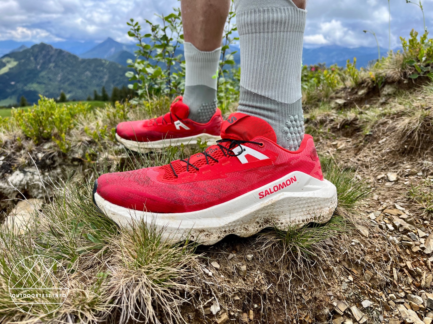 Salomon - ULTRA GLIDE 4