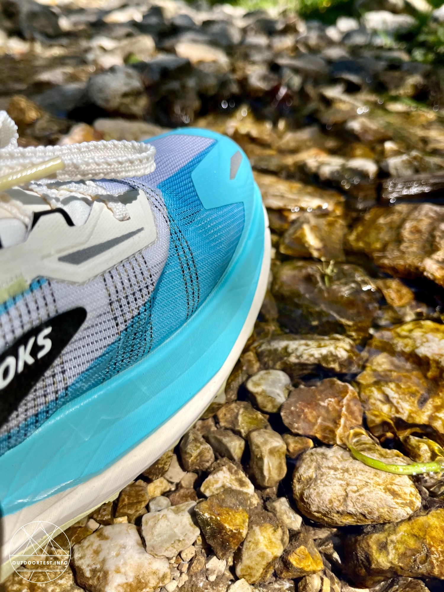 BROOKS Cascadia Elite