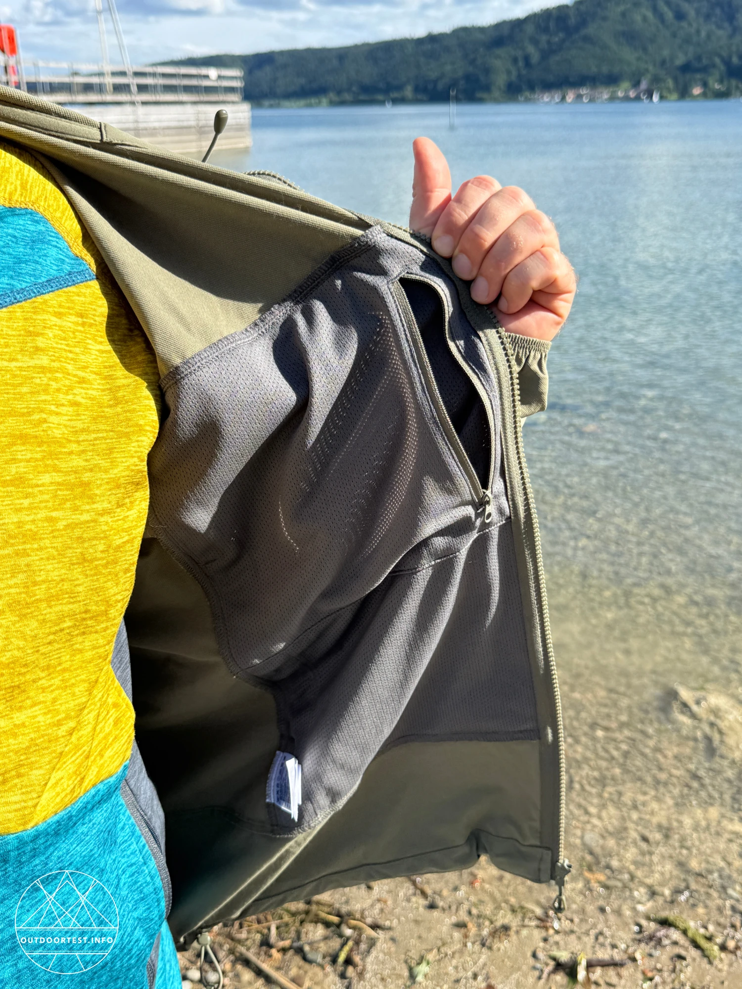 Montane – Men's Tenacity Hooded Softshell Jacket