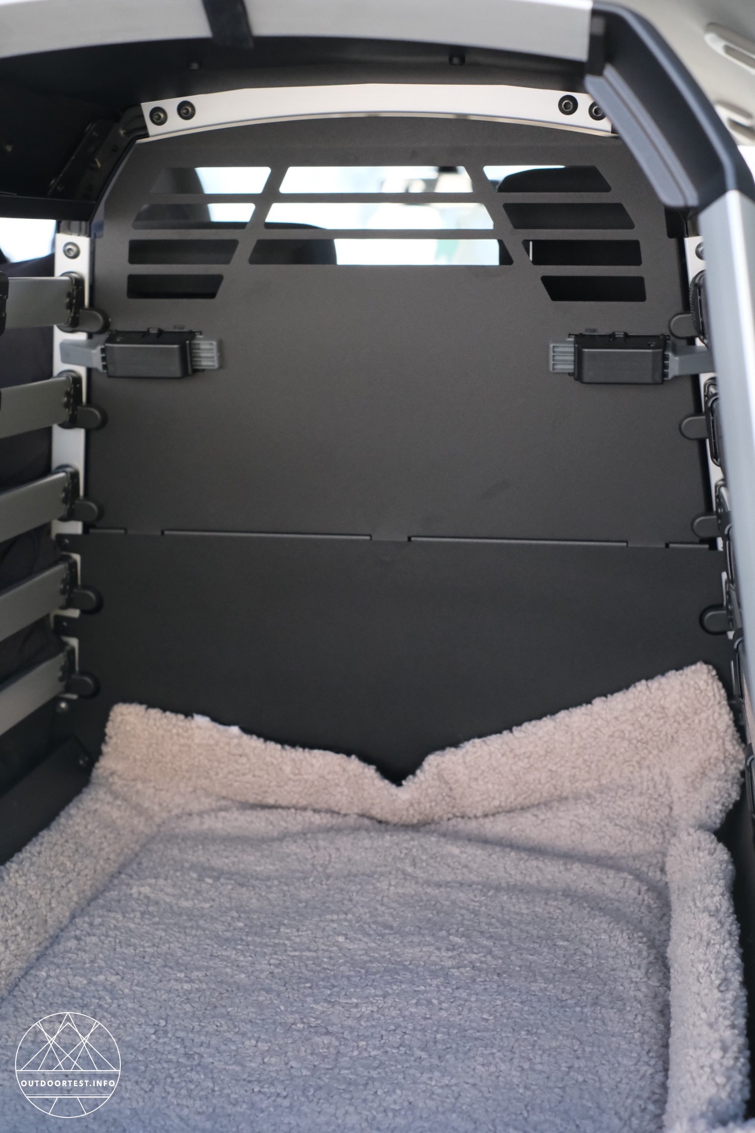 Thule - Allax M Hundebox