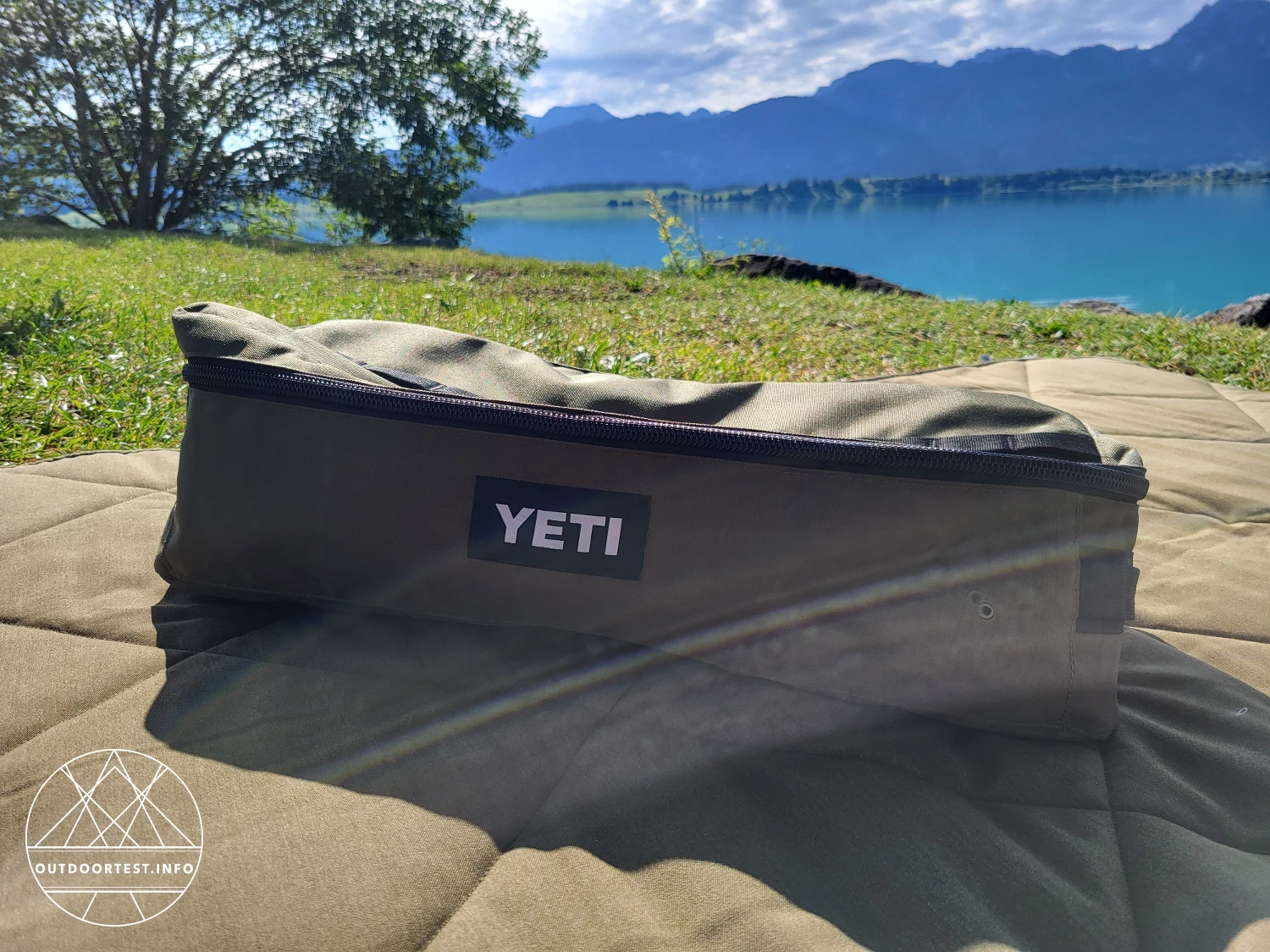 YETI - Lowlands-Decke