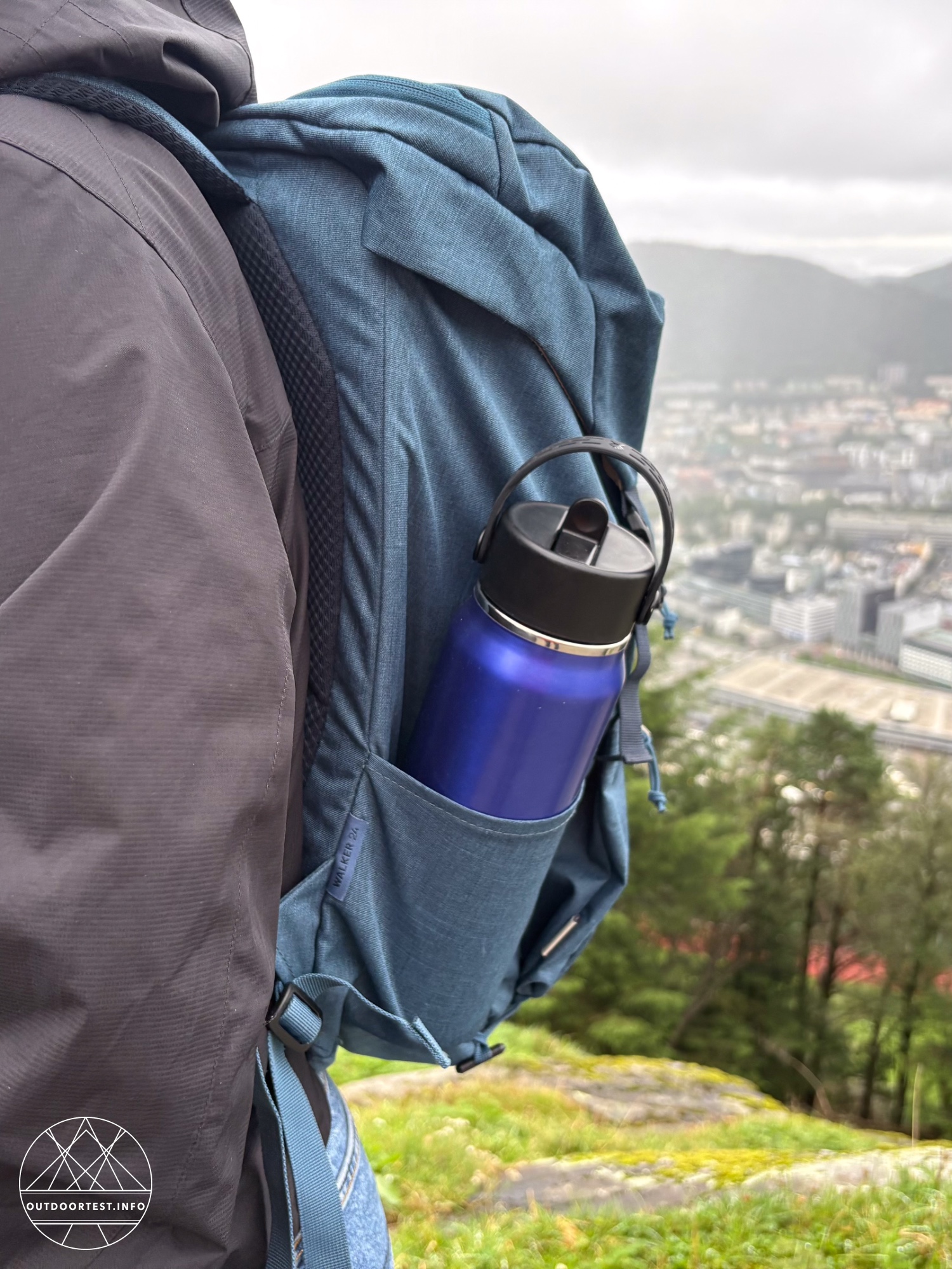 HYDRO FLASK - 32 oz (946 ml) Lightweight Flex Straw Bottle