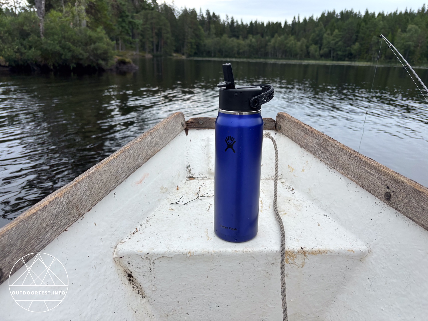 HYDRO FLASK - 32 oz (946 ml) Lightweight Flex Straw Bottle