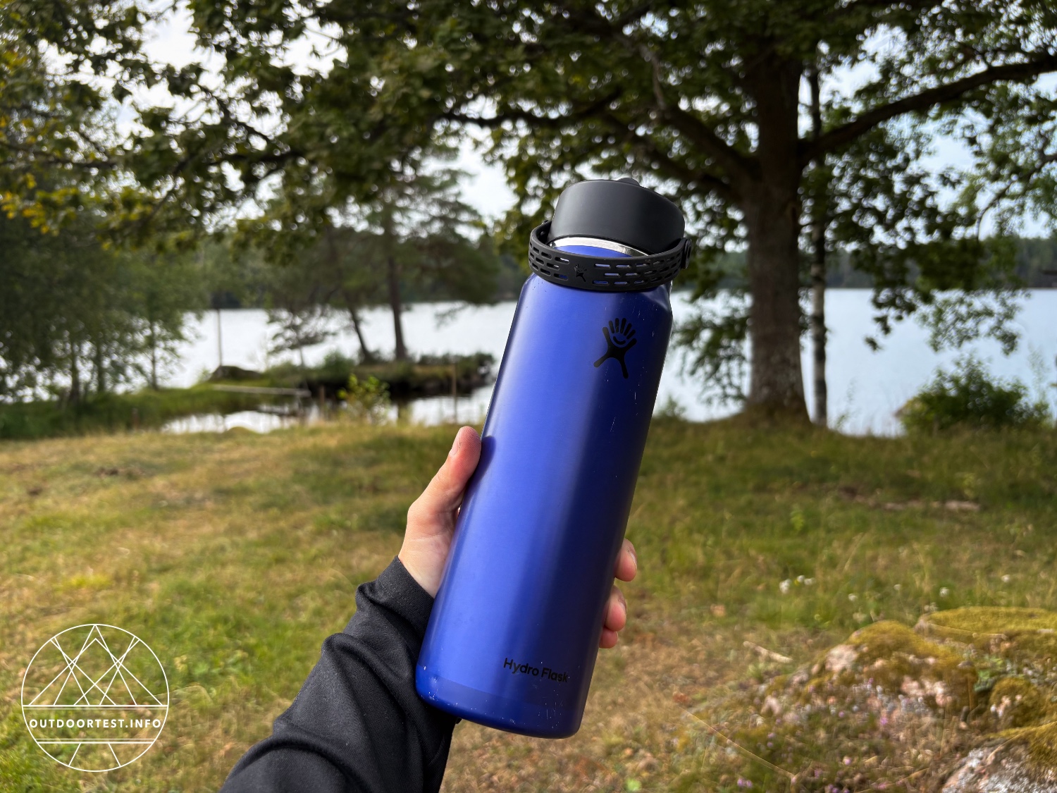 HYDRO FLASK - 32 oz (946 ml) Lightweight Flex Straw Bottle