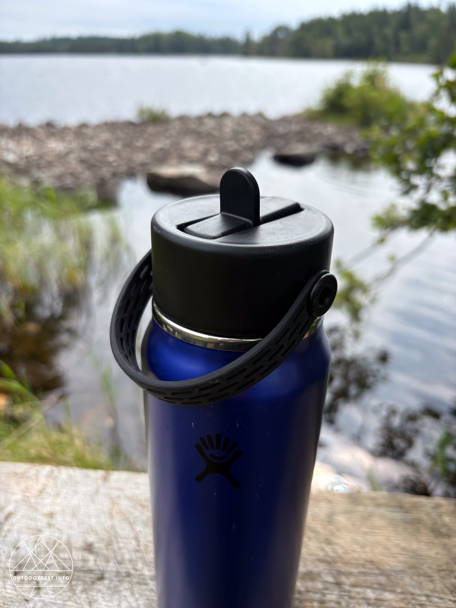 HYDRO FLASK - 32 oz (946 ml) Lightweight Flex Straw Bottle