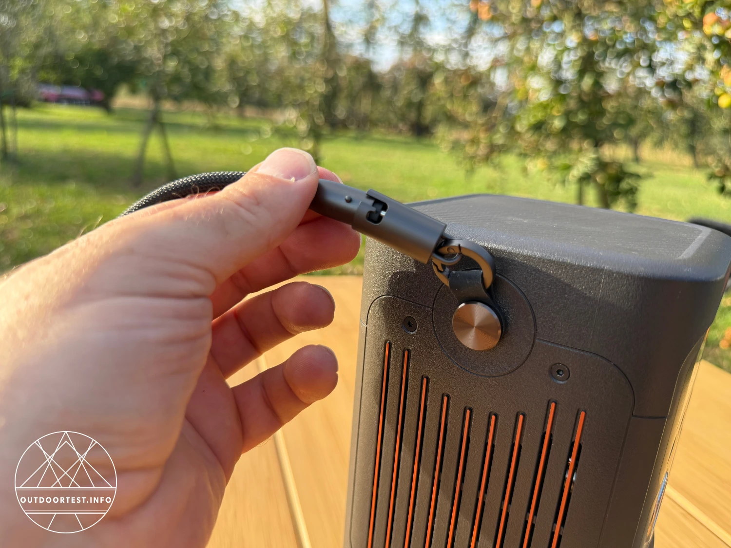 Jackery – Bundle: Explorer 300D + SolarSaga 40 Air