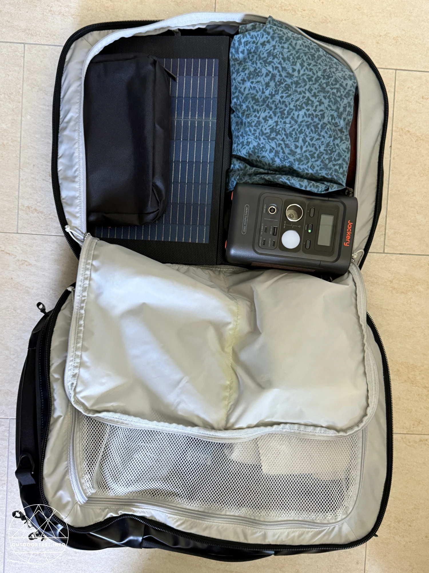 Jackery – Bundle: Explorer 300D + SolarSaga 40 Air