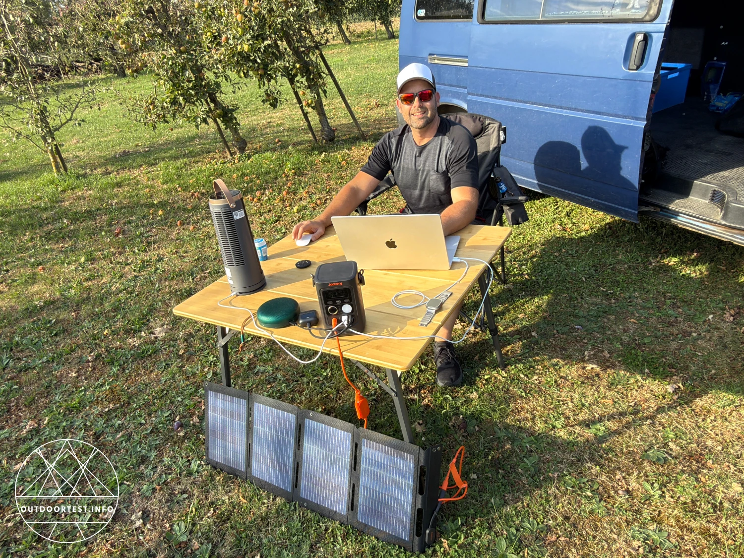 Jackery – Bundle: Explorer 300D + SolarSaga 40 Air