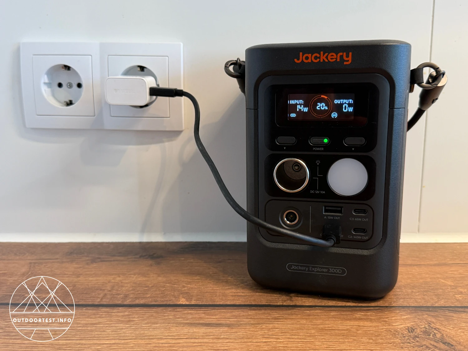 Jackery – Bundle: Explorer 300D + SolarSaga 40 Air
