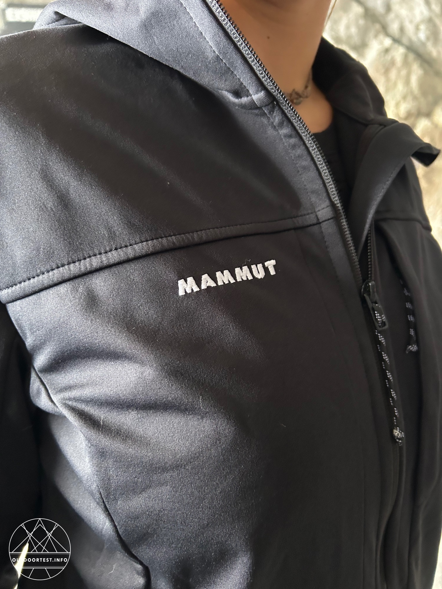 Mammut - Ultimate VIII SO Hooded Jacket Women