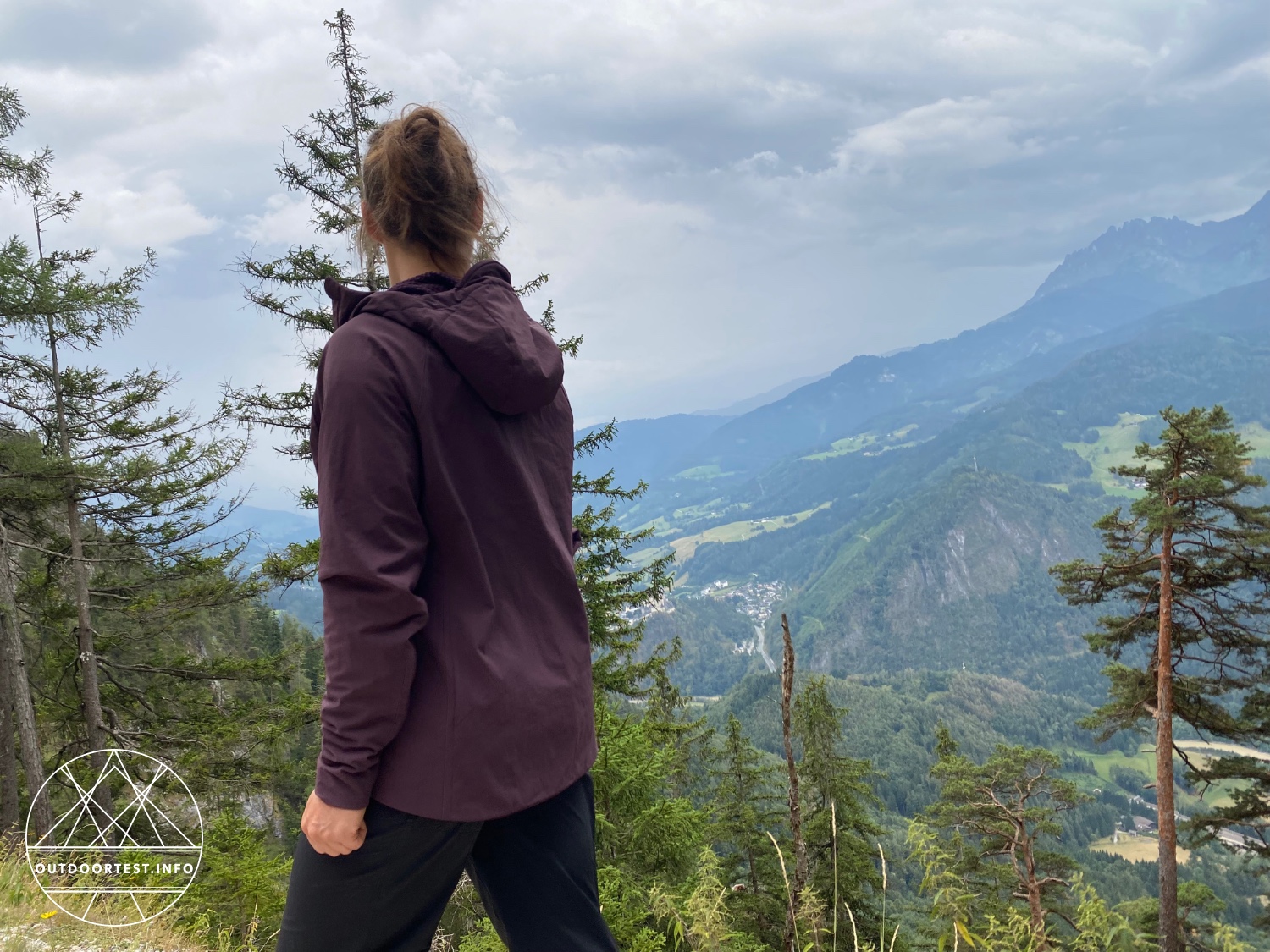 Montane - Women’s Khamsin Hooded Softshell Jacket