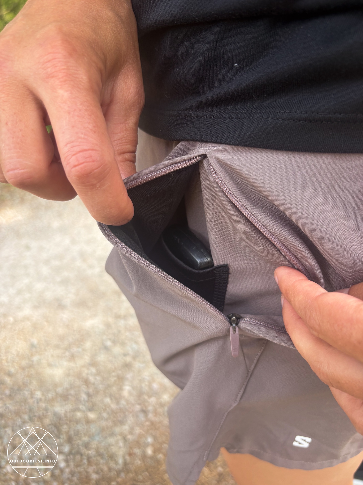 SALOMON - SHAKEout CORE 2IN1 4"