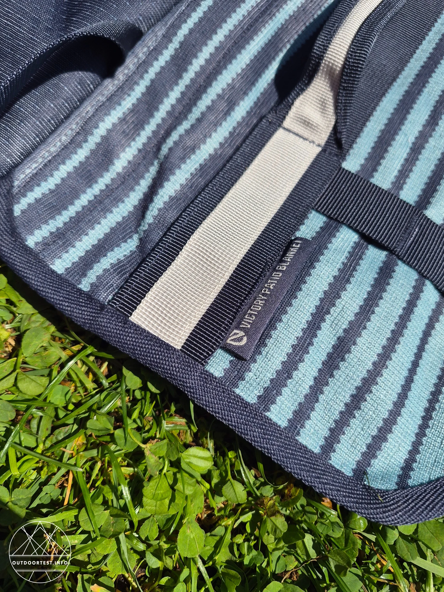 NEMO - Victory™ Patio Waterproof Blanket