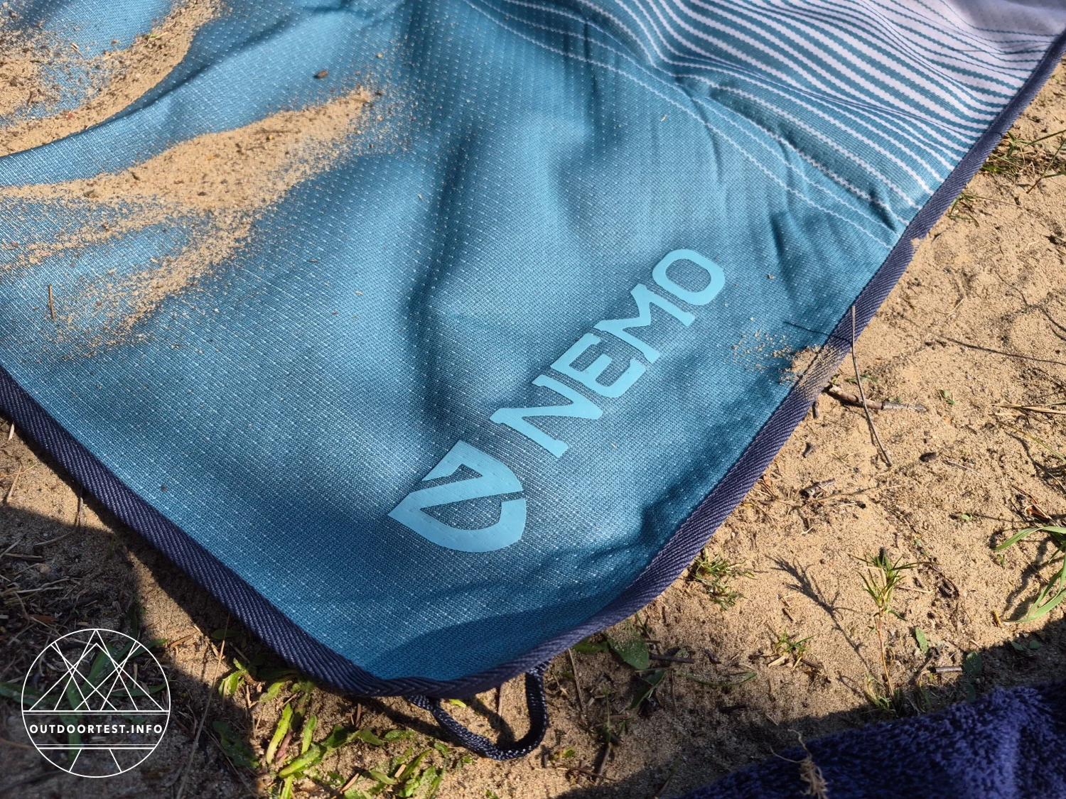 NEMO - Victory™ Patio Waterproof Blanket